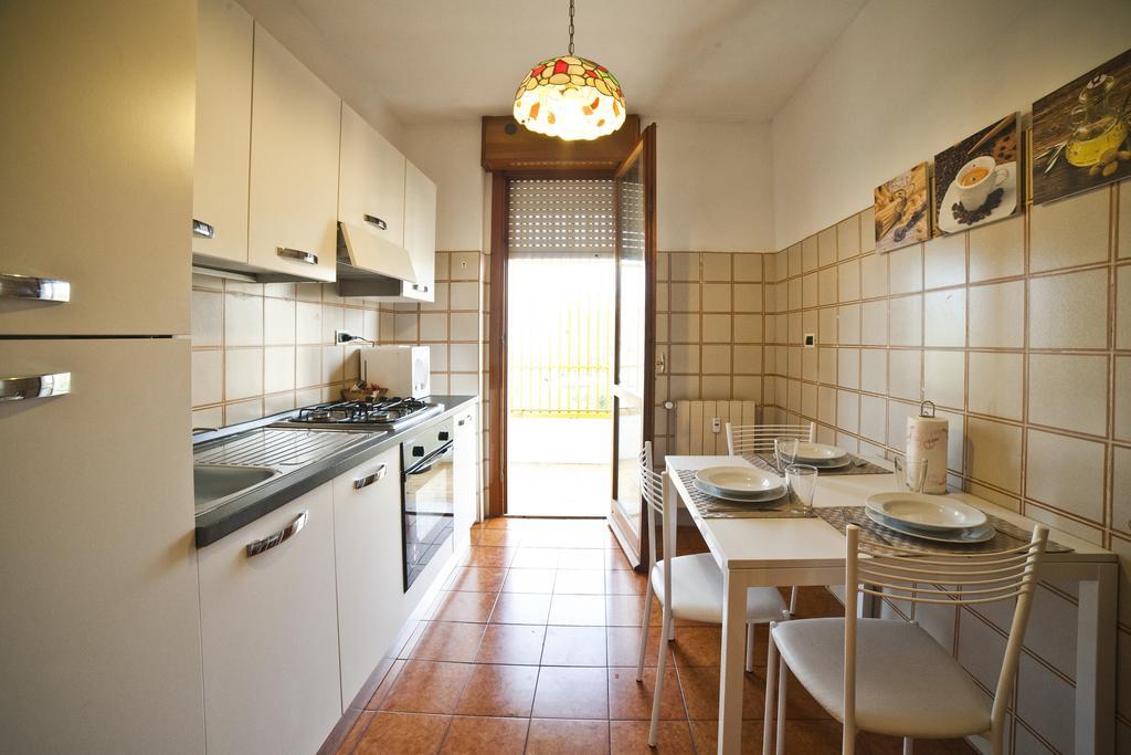 Roman Holidays All'Eur Oda fotoğraf
